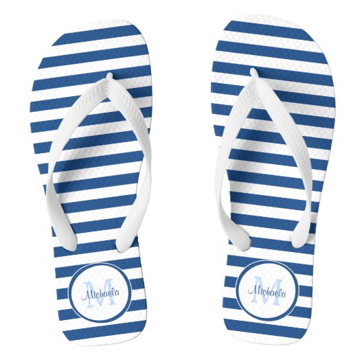 Solid Blue Stripes met grafische monogram en naam Teenslippers (Voetbed)