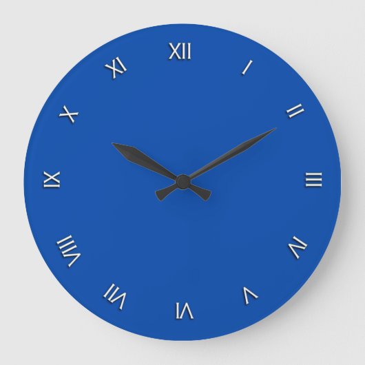 Solid Cobalt Blue White Roman Numerals Wall Clock Grote Klok (Voorkant)