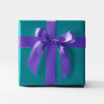 Solid Color Blue Blauwgroen Cadeaupapier<br><div class="desc">Vaste kleur Biscay Bay-verpakkingspapier voor de bruiloft,  zodat het overeenkomt met het gekozen kleurenpalet voor de bruiloft. U kunt de achtergrondkleur op dit lege ontwerp aanpassen. U kunt ook tekst toevoegen als u dat wilt.</div>