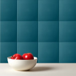 Solid color vlakke blauwgroen pauw tegeltje<br><div class="desc">Solid Color zuiver blauwgroen ontwerp voor pauw.</div>
