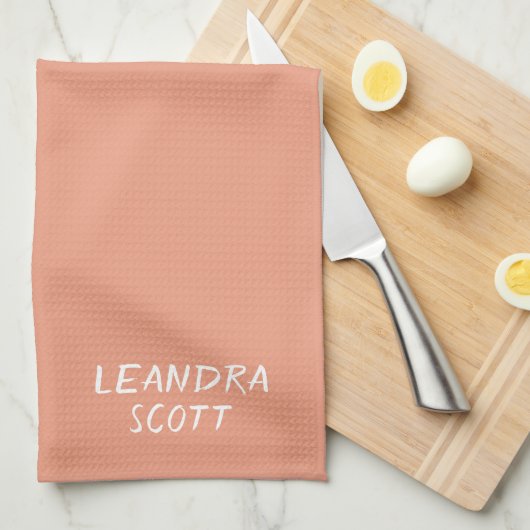 Solid perzik koraal minimalist gepersonaliseerd theedoek (Quarter Fold)