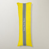 Solid Yellow, Charcoal Grey Ribbon Name Monogram Lichaamskussen (Voorkant Verticaal)