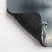 Solitaire zwaan op Misty Lake Muismat (Hoek)