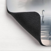 Solitaire zwaan op Misty Lake Muismat (Hoek)