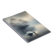 Solitaire zwaan op Misty Lake Notitieboek (Rechterzijde)