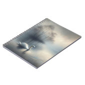 Solitaire zwaan op Misty Lake Notitieboek (Linkerzijde)