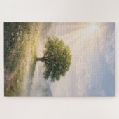 Solitary Green Tree with Sunbeams Legpuzzel (Horizontaal)