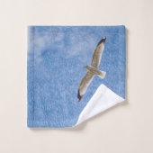 Solo Seagull in de lucht Bad Handdoek (Wasdoekje)