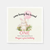 Some Bunny is een eenvoudige Schattigee meisjes 1e Servet (Voorkant)