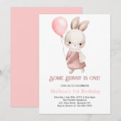 Some Bunny is een Pink Girl Bunny 1st Birthday Kaart (Voorkant / Achterkant)