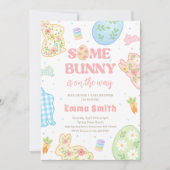 Some Bunny Is On The Way Baby Shower Kaart (Voorkant)