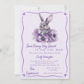 Some Bunny Is On The Way Purple Baby Shower Kaart (Voorkant)