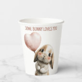 Some Bunny Loves You with Heart Balloon Papieren Bekers (Achterkant)