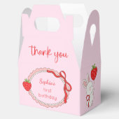 Some Bunny Strawberry Verjaardag Bedankdoosjes (Geopend)