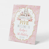 Some Bunny wordt vijf verjaardagen welkom Reclamebord Met Voetstuk (Voorkant)