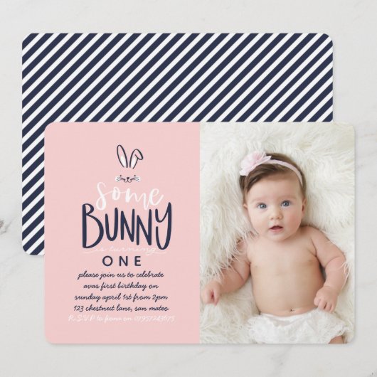 SOMMIGE BUNNY BIRTHDAY PARTIJINVITATIE KAART (Voorkant / Achterkant)