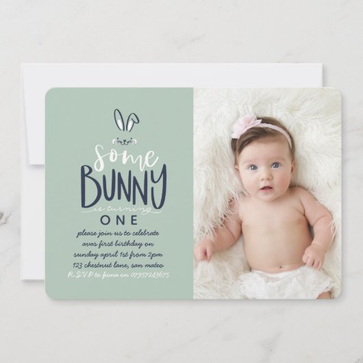 SOMMIGE BUNNY BIRTHDAY PARTIJINVITATIE KAART (Voorkant)