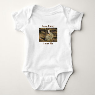 Sommige Bunny houdt van me Schattige bruinkonijnen Romper