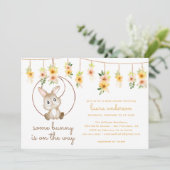 Sommige Bunny is op de Way Boho Rabbit Baby shower Kaart (Staand voorkant)