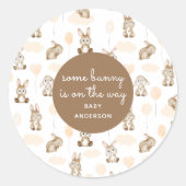Sommige Bunny is op de Way Brown Neutral Baby show Ronde Sticker (Voorkant)