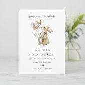 Sommige Bunny Meisje Verjaardag moderne minimalist Kaart (Staand voorkant)