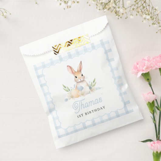 Sommige Bunny Pastel Spring Blue Gingham 1e Verjaa Bedankzakje (Gezegeld)