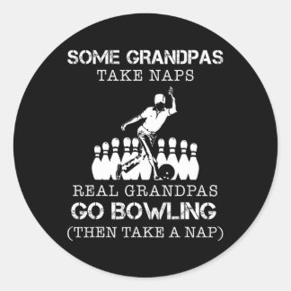 Sommige Grandpas nemen Naps Real Grandpas Go Bowli Ronde Sticker