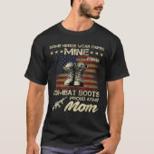 Sommige Heros Draag Capes Mine Wears Combat Boots  T-shirt (Voorkant)