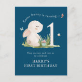 Sommige konijn is een blauwe 1e verjaardag uitnodi briefkaart (Voorkant)