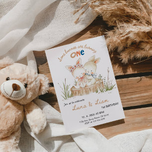 Sommige konijntjes worden EEN Tweeling 1e verjaard Kaart