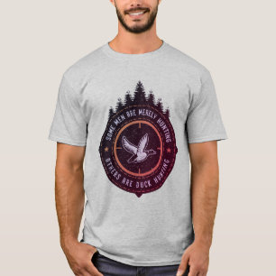 Sommige mannen jagen, andere eenden jagen t-shirt