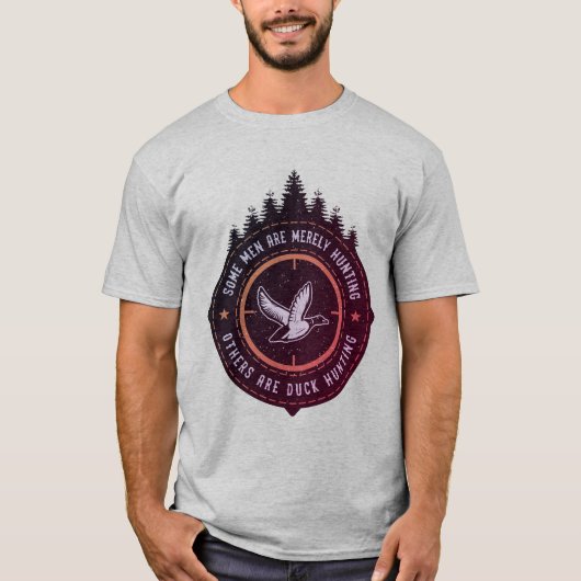 Sommige mannen jagen, andere eenden jagen t-shirt (Voorkant)