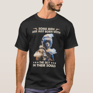 Sommige Mannen worden gewoon met de lucht in hun z T-shirt