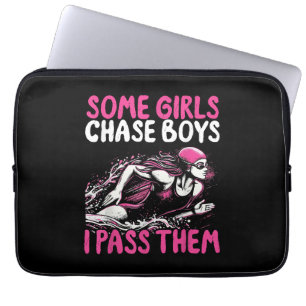 Sommige Meisjes Jagen op Jongens Ik Sla Ze Over - Laptop Sleeve