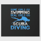 Sommige meisjes zwemmen zo echt dat ze scuba duike cadeaupapier (Vlak)