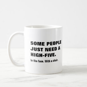 Sommige mensen hebben een high-vijf nodig, in het  koffiemok
