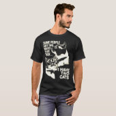 Sommige mensen hebben twee wolven erin. Ik heb twe T-shirt (Voorkant volledig)