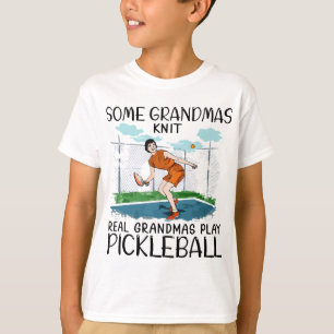 Sommige oma's breien echte oma's spelen pickleball t-shirt