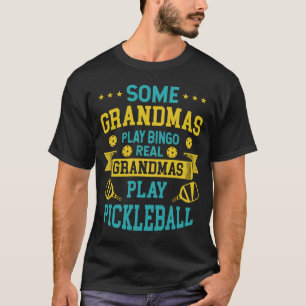 Sommige oma's spelen bingo Real Eones om Picklebal T-shirt