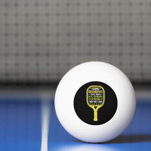 Sommige opa's doen dutjes. Echte opa speelt augurk Pingpongbal (Net)