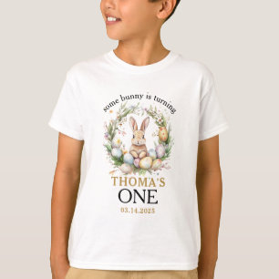 Sommige paashaas draait één 1e verjaardag t-shirt