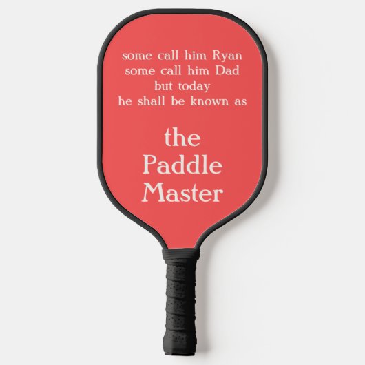Sommigen noemen hem de Paddle Master Pickleball Pa (Achterkant)