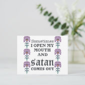 Soms open ik mijn mond grappige kruissteek briefkaart (Staand voorkant)