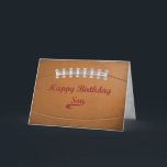 Son Birthday Groot Grunge Football voor Sportfan Kaart<br><div class="desc">Je zoon is jarig en je weet dat hij gek is op football. Om deze gelegenheid wat specialer te maken kunt u hem deze football gedekte kaart sturen. Steken op de voorkant en grunge typografie laten het football eruit zien alsof het is versleten en authentiek.</div>