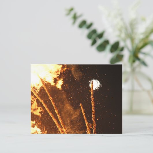 SONNENWENDFEUER IN STAUDEN BEI OBERNDORF BRIEFKAART (Staand voorkant)