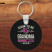 Soon To Be Grandma Again 2026 Expecting Baby Grand Sleutelhanger (Voorkant)