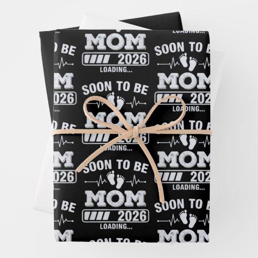 Soon to Be Mom 2026 Loading Pregnancy Announcement Inpakpapier Vel (In situ)