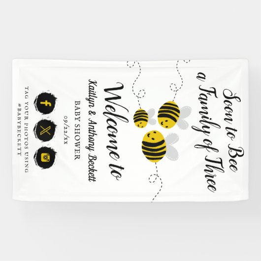 Soon To Bee A Family Of Three | Baby Shower Spandoek (Horizontaal)