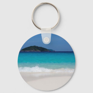 Soortgelijk strand en turkooisblauw zee sleutelhanger