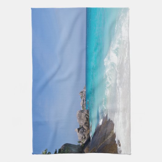 Soortgelijk strand en turkooisblauw zee theedoek (Verticaal)